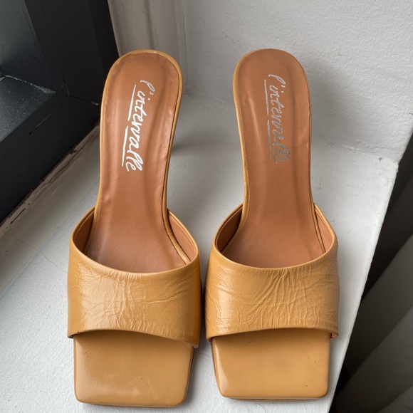 L'INTERVALLE Camel Heels - Picture 2 of 7